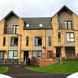 Centre , Free Wifi & Parking - Private - Shared House , Sheffield United Kingdom