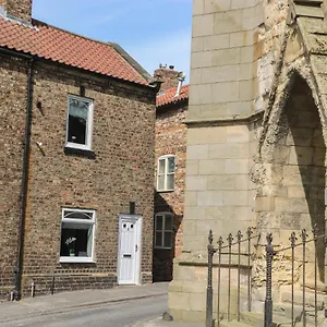 6 Church Hill , Malton United Kingdom